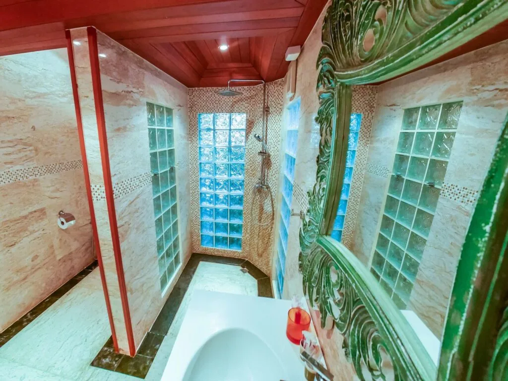 Bedroom No8 01
