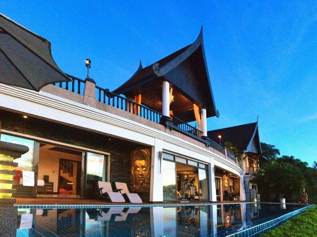 Outdoor and Pools area_16