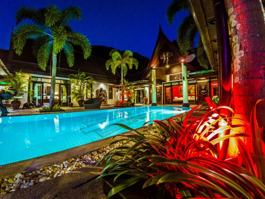 Outdoor and Pools area_7