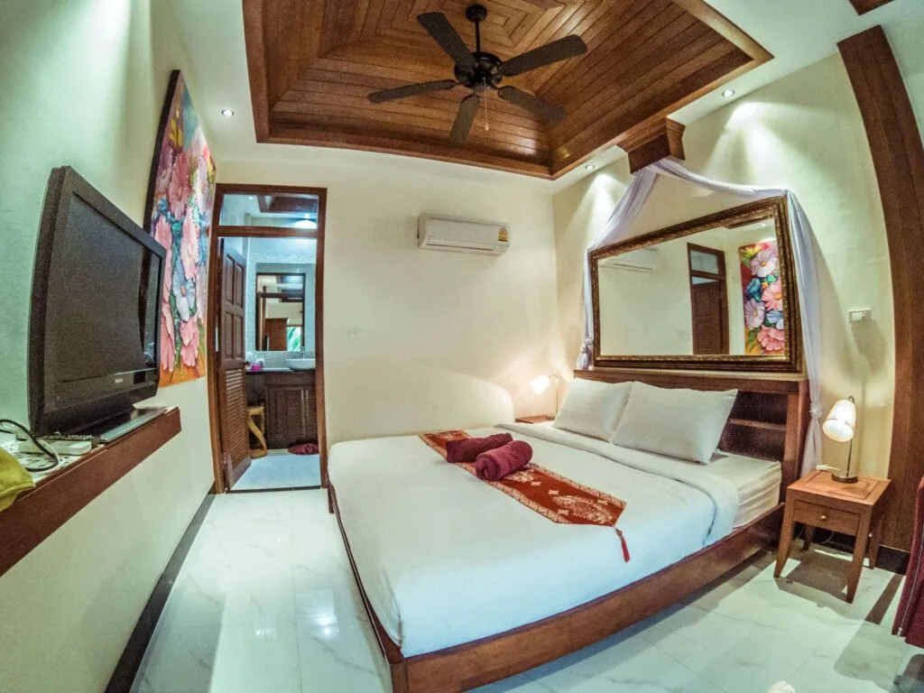 Bedrooms 3 & 4 APT - 005